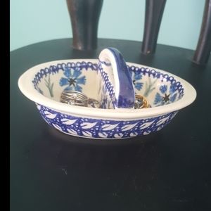 Polish pottery